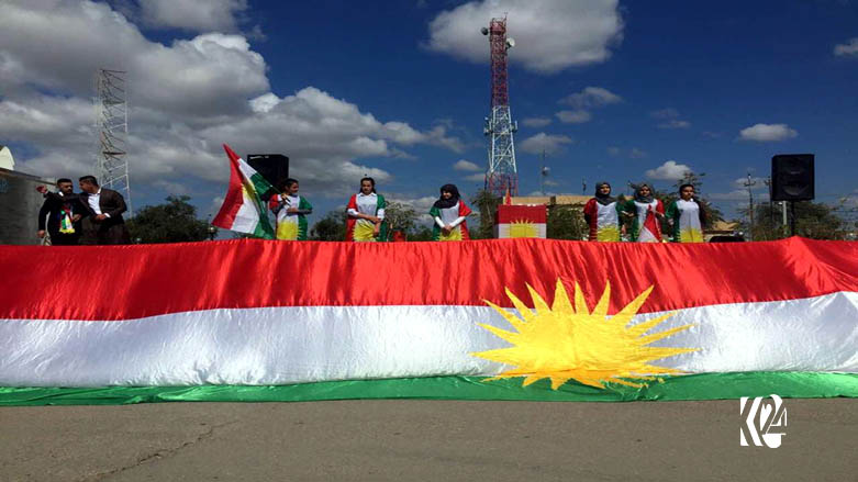 بە وێنە... لە گەرمیان خۆپێشاندانی پشتیوانی لە كەركووك دەستیپێكرد